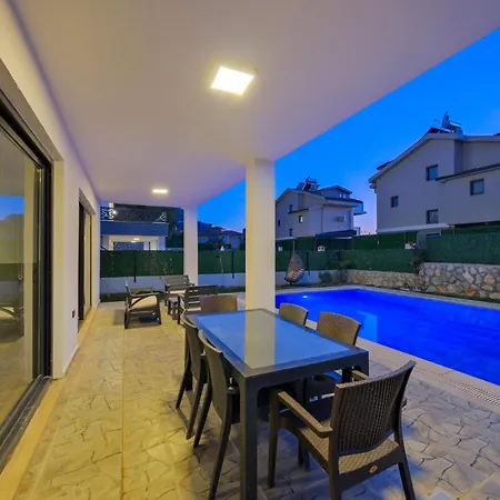 Villa Daisy B