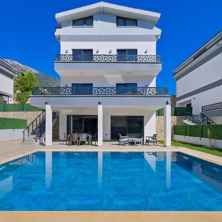 Villa Daisy B