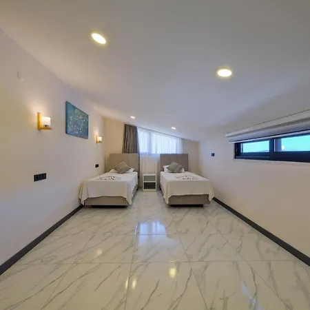 Villa Daisy B