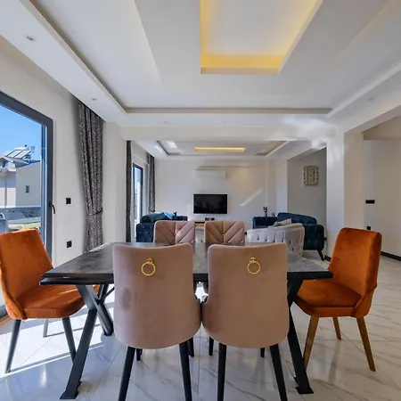 Villa Daisy B